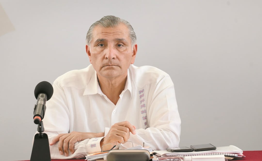 El titular de Gobernación, Adán Augusto López, sería el primero en asistir al pleno. Foto: ARCHIVO EL UNIVERSAL