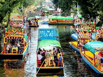 Ya puedes reservar una trajinera de Xochimilco en internet