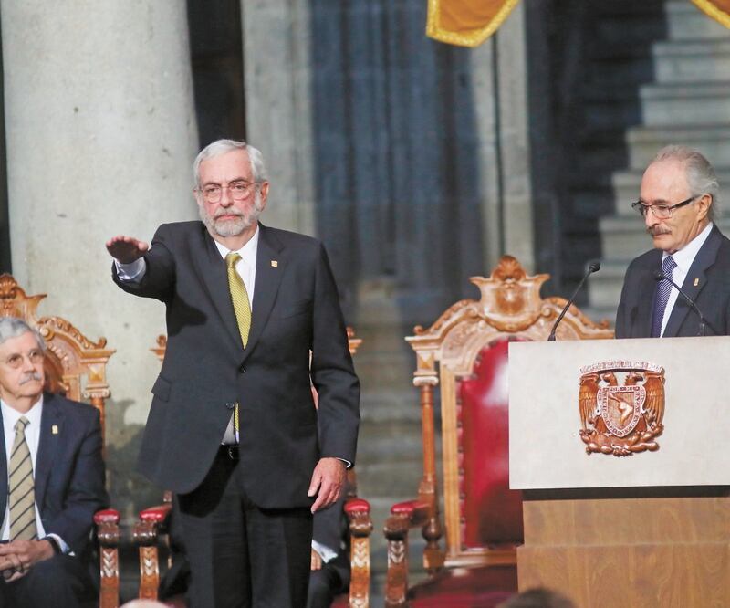 En sesión extraordinaria del Consejo Universitario realizada en el patio principal del Palacio de la Antigua Escuela de Medicina, Enrique Graue Wiechers rindió protesta al cargo para su segundo periodo como rector de la UNAM. GERMÁN ESPINOSA. EL UNIVERSAL