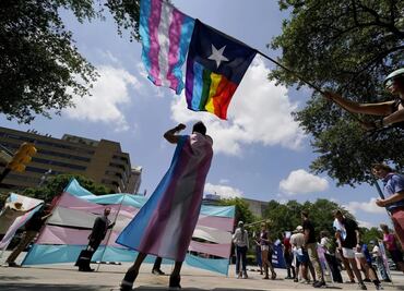 Tribunal Supremo de Texas avala prohibición de tratamientos de cambio de género a menores