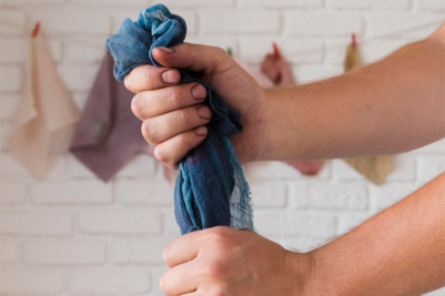 Limpieza en el hogar; ¿cómo quitar el olor a humedad de tus trapos de cocina?