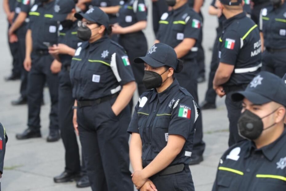 Alcalde reconoce déficit de mil 500 policías municipales en Toluca