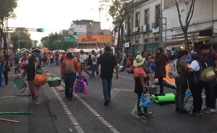 Campesinos bloquean lateral de Paseo de la Reforma