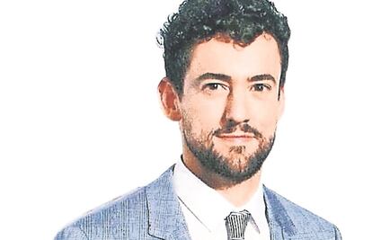 Mandan a hacer fila a Luis Gerardo Méndez