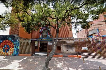 Sacerdote charló con niña antes de abusar de ella, acusan