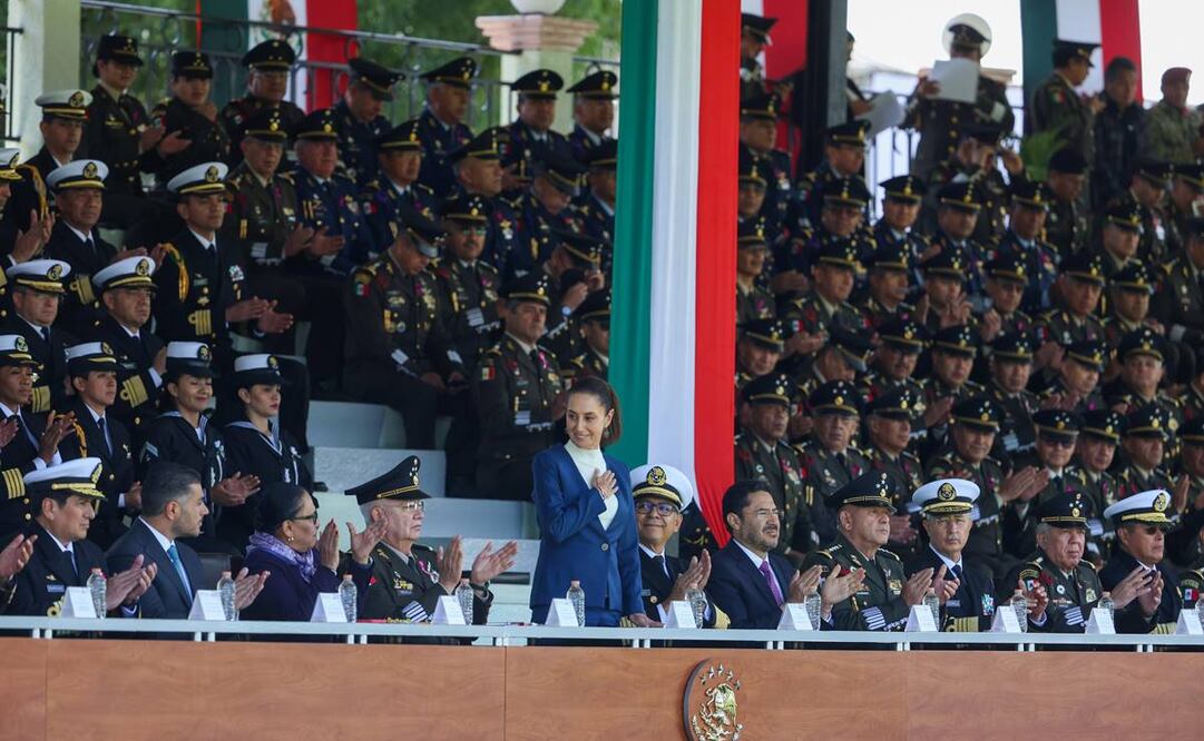 Fuerzas Armadas expresan lealtad y respeto a Sheinbaum como Comandanta Suprema en México. Foto: Diego Simón Sánchez / EL UNIVERSAL