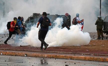 Por crisis social, Chile ve crecimiento de 2 a 2.2 % del PIB en 2019 