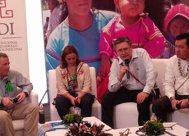 Segob y CNDH acuerdan estrategia para indígenas