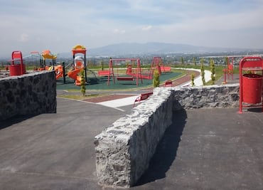 Construyen Plaza Estado de México sobre ex tiradero de basura