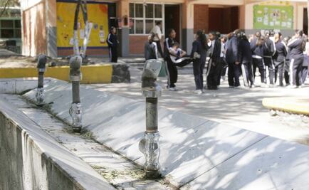 Piden a la SEP cumplir meta de bebederos escolares ante obesidad