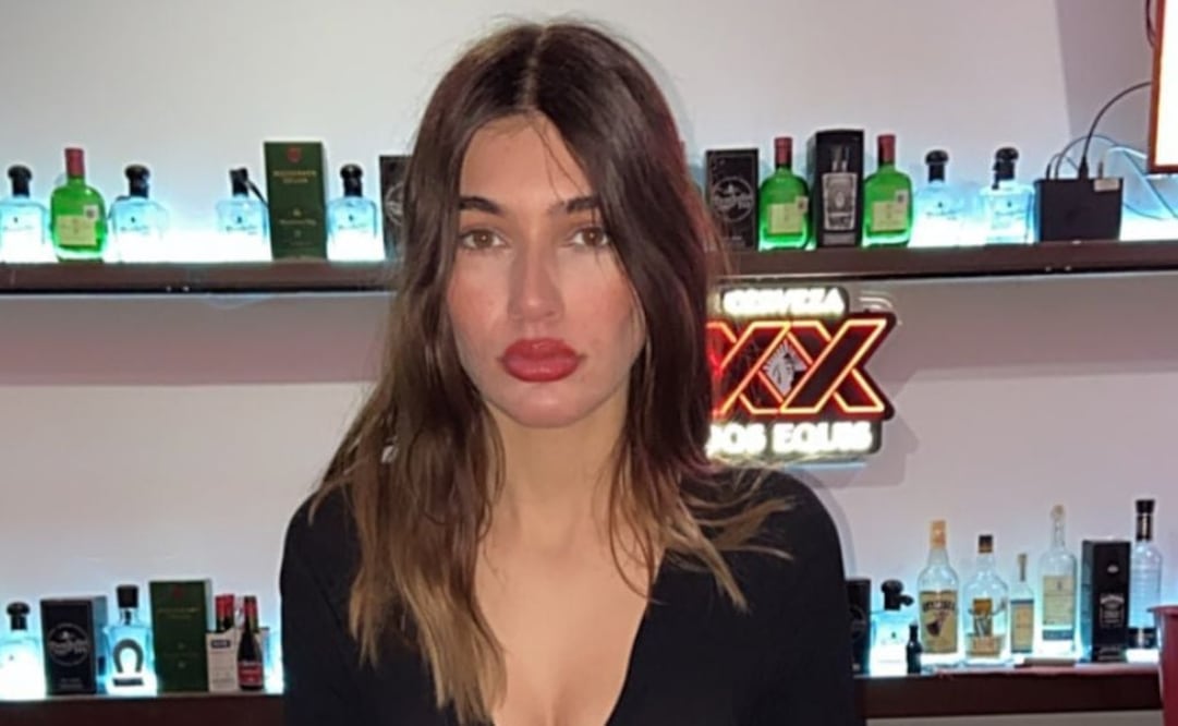 La cajera de Oxxo más viral se llama Alex Silva. Fuente: Instagram @lupana_cano