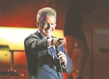 Escándalos han eclipsado a El Sol y no se salva de críticas y memes