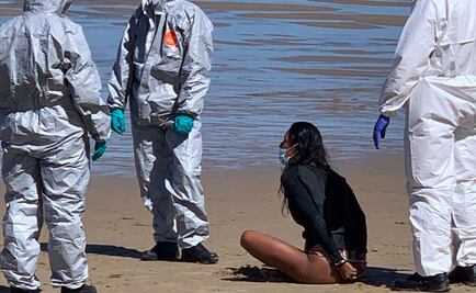 Joven con Covid-19 es detenida surfeando y la despiden