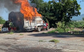 Reportan bloqueos y quema de vehículos en distintas partes de Michoacán; despliegan operativo contra grupo criminal