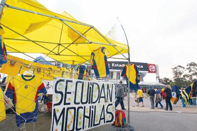 Piratas lucran con leyendas; no los regulan