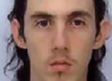 Apuñalan en su celda a pederasta británico que abusó de más de 200 niños