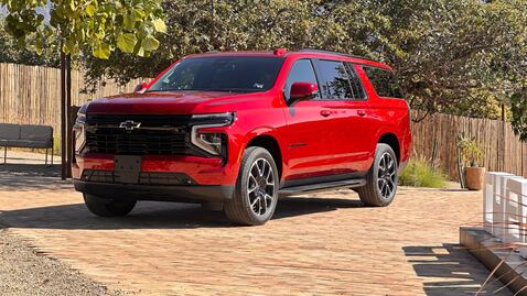 Precios y versiones de Suburban y Tahoe