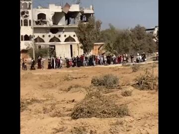 Israel anuncia que salieron del norte de Gaza 50 mill palestinos por corredor humanitario