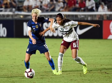 Estados Unidos golea a México en el Premundial Femenil 