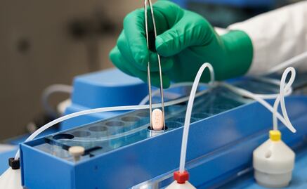 EU autoriza uso de píldora antiCovid de Pfizer