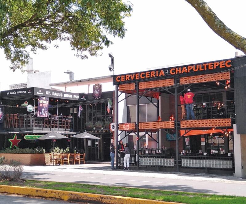 Repercusión. Los negocios no tendrían mucha afluencia, ya que la gente opta por ver el partido en casa. Foto: ESPECIAL