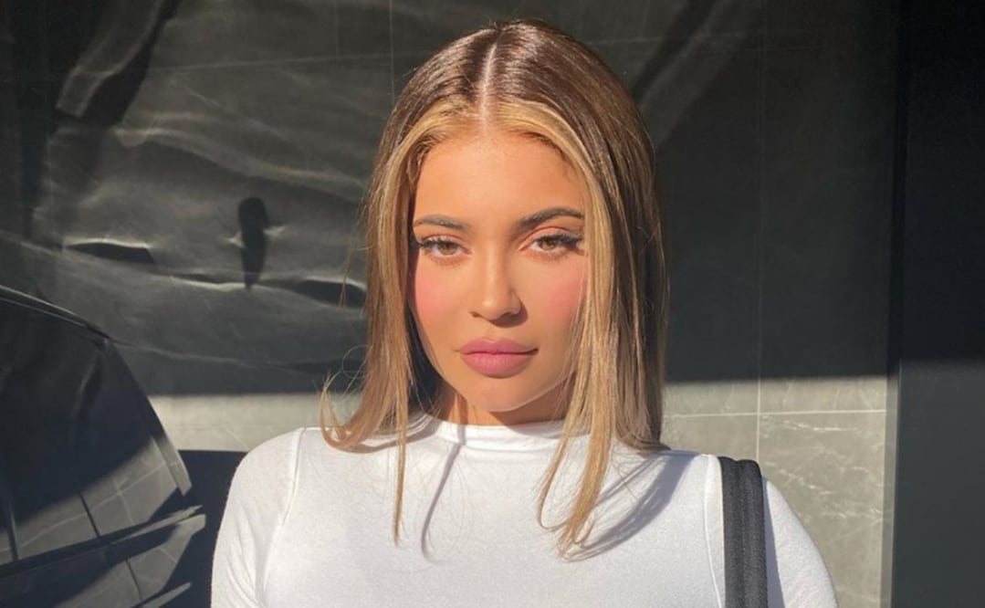 Hace unos días, Kylie Jenner fue duramente criticada por unas fotos donde salía sin maquillaje ni extensiones. Foto: Cortesía
