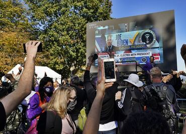 "¡Ya tenemos nuevo presi!", Washington celebra en las calles la victoria de Biden