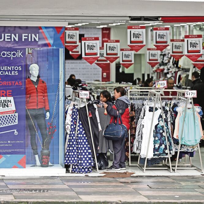 De acuerdo con la Profeco, en el Buen Fin de 2017 los productos más vendidos fueron: ropa, pantallas, calzado, celulares, electrodomésticos y equipo de cómputo. Para la edición de este año participarán 70 mil empresas, proyecta Concanaco. VALENTE ROSAS.