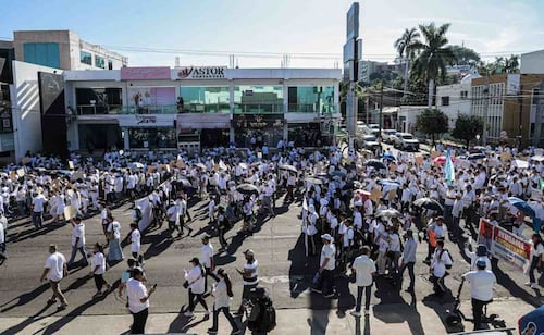 Alito Moreno destaca marcha por seguridad en Sinaloa; culpa a Rocha Moya por permanencia del crimen organizado en el estado