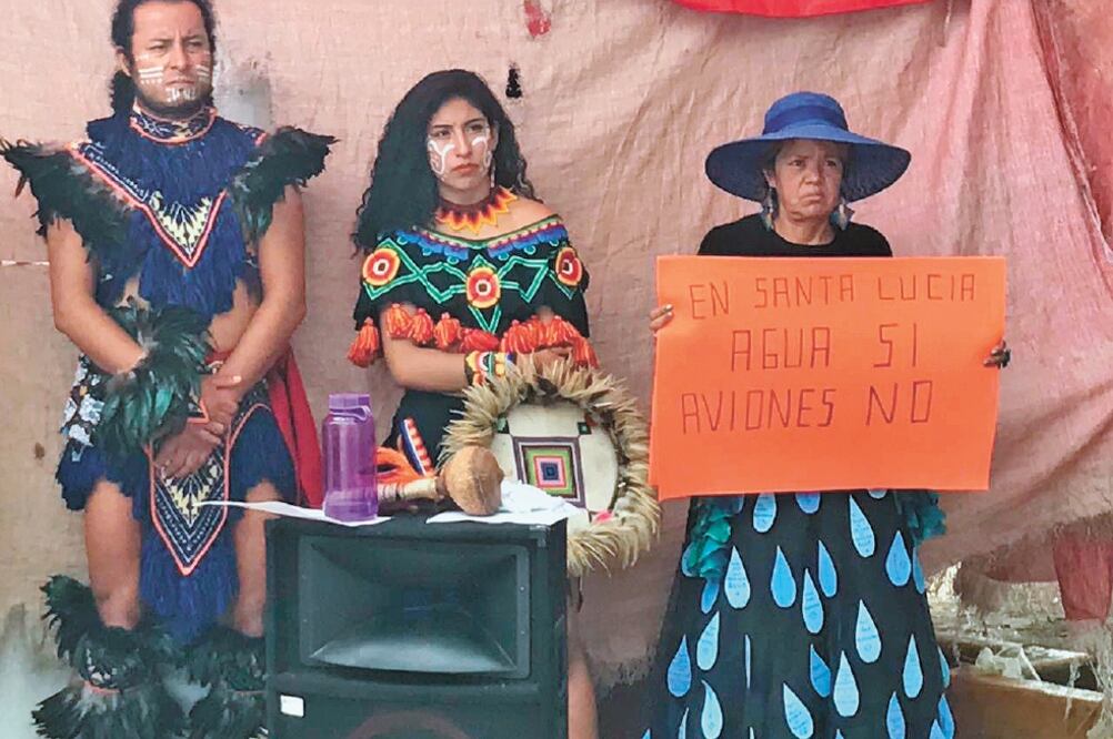 Jornadas informativas. Habitantes de comunidades cercanas a Santa Lucía buscan informar a otros sobre los riesgos de la obra. Foto/EMILIO FERNÁNDEZ. EL UNIVERSAL