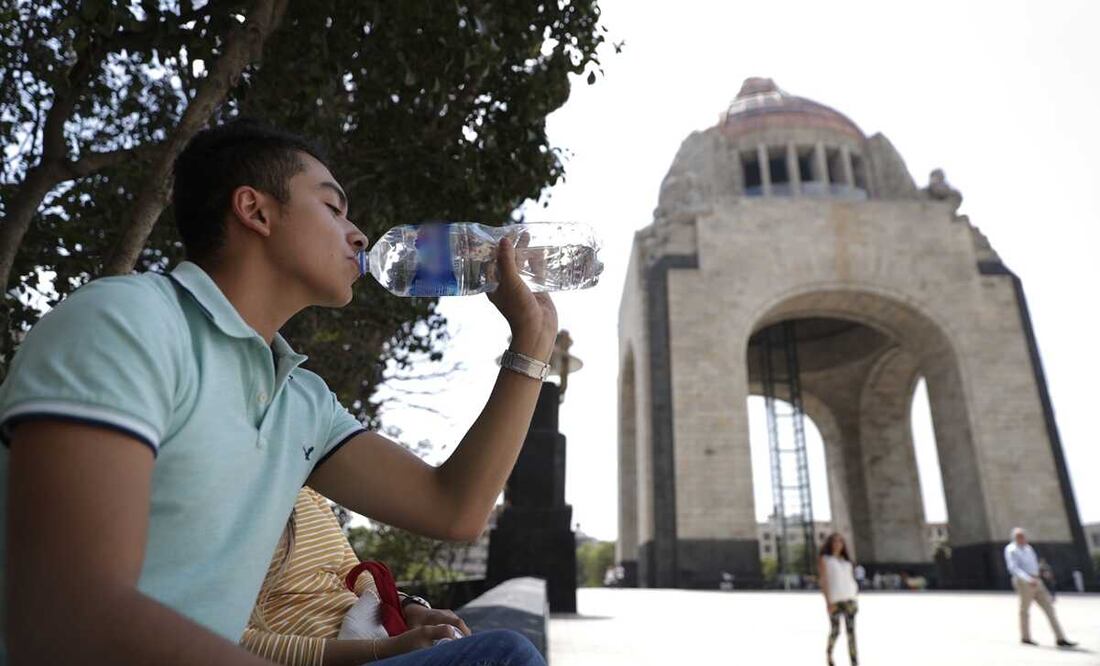 El objetivo es disminuir los riesgos de deshidratación y enfermedades producidas por exposición excesiva al calor. Foto: Archivo / EL UNIVERSAL