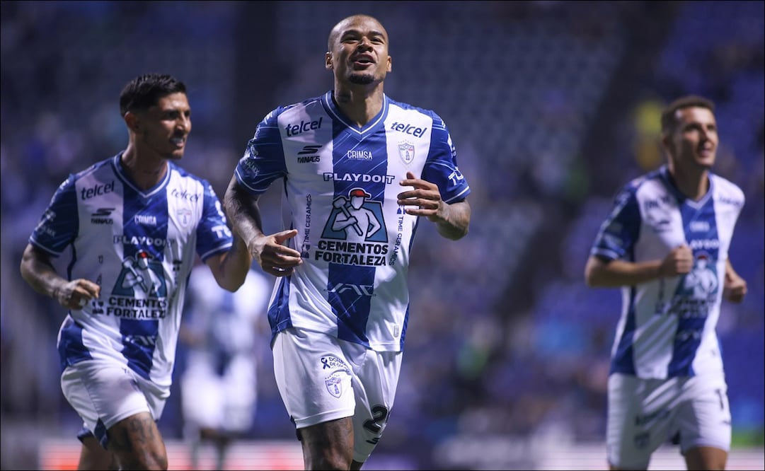 Cruz Azul fue sorprendido por Pachuca en casa y perdió su impresionante racha sin derrota / FOTO: Imago7