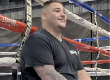 Andy Ruiz presenta su miniserie en canal de noticias de marihuana