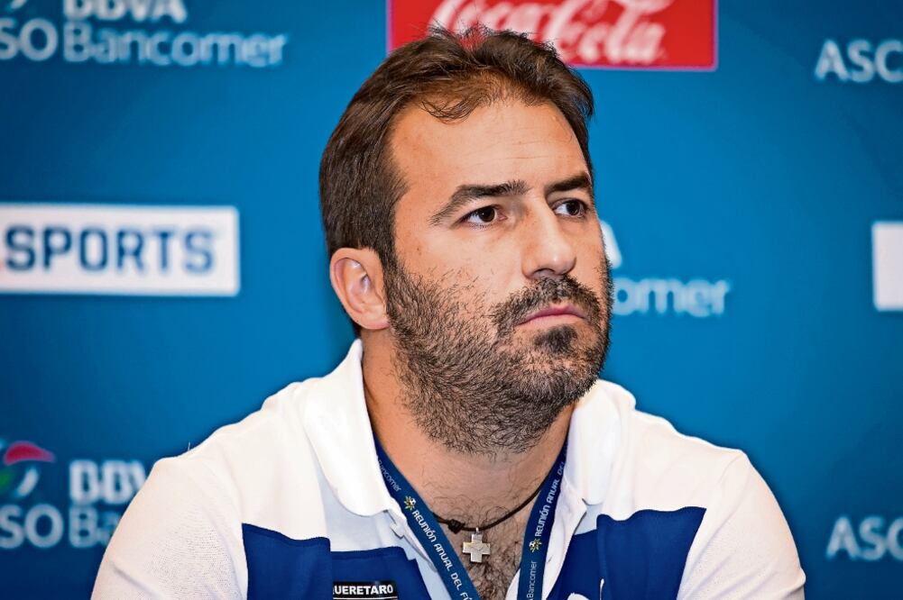 Joaquín Beltrán tiene fe en el triunfo plumífero. (FOTO: ETZEL ESPINOSA. IMAGO7)