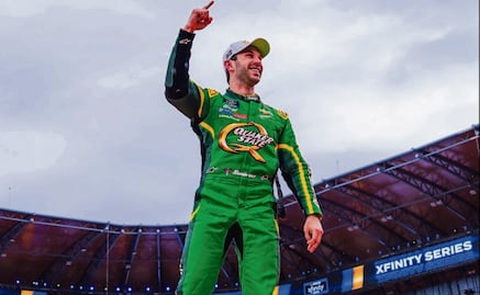 Compañero de Daniel Suárez lamenta salida de Trackhouse Racing; Van Gisbergen confía en que el mexicano encontrará equipo