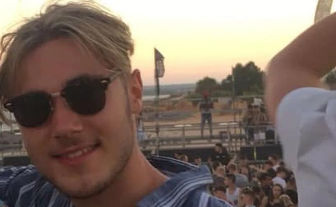 El turista fallecido en Grecia era un estudiante británico de 22 años que viajaba con sus amigos y su familia. Foto: Twitter 