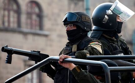 Cuba retira brigada médica de Bolivia tras detención de 2 médicos por "participar en disturbios"