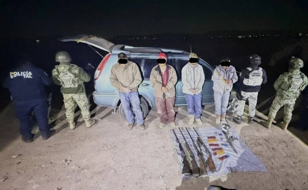 Operativo de fuerzas federales en Cuautepec, Hidalgo, deja 4 sujetos detenidos; decomisan armas largas, cartuchos y un vehículo. (05/03/2026). Foto: Especial
