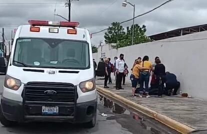 Alumno de prepa muere electrocutado tras tocar cables de alta tensión de CFE