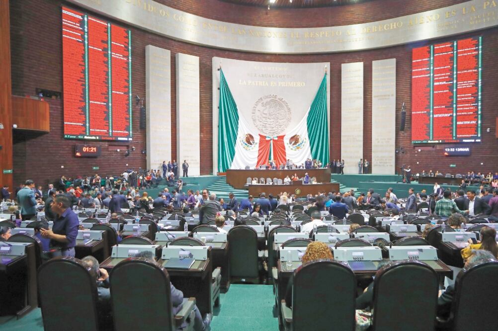 Por primera vez, la Cámara de Diputados aprobará o rechazará el Plan Nacional de Desarrollo, el cual no puede modificar, sólo puede hacerle observaciones. El próximo 27 de junio, diputados debatirán el documento en el pleno. Foto: Archivo El Universal