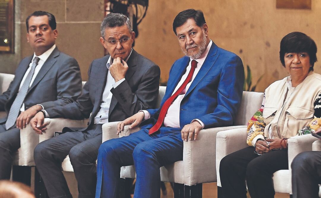 Gerardo Fernández Noroña rindió su informe de actividades con poco respaldo de morenistas y sin la oposición. Foto: de Berenice Fregoso. El Universal