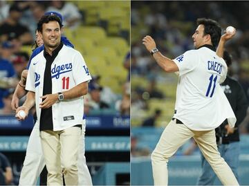 Checo Pérez lanza la primera bola en el Dodger Stadium y se lleva gran ovación