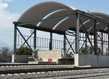 Tras acuerdo con gobierno federal, vecinos de Tultepec liberan viaducto elevado y estación del Tren Suburbano; exigen reparación de 145 viviendas