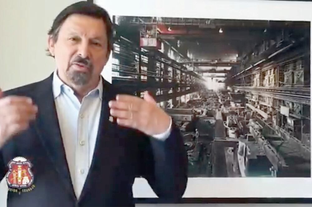 A través de un videomensaje, Napoleón Gómez Urrutia pidió mantener la unidad sindical a fin de “contribuir a la transformación” del país (TOMADA DE YOUTUBE)