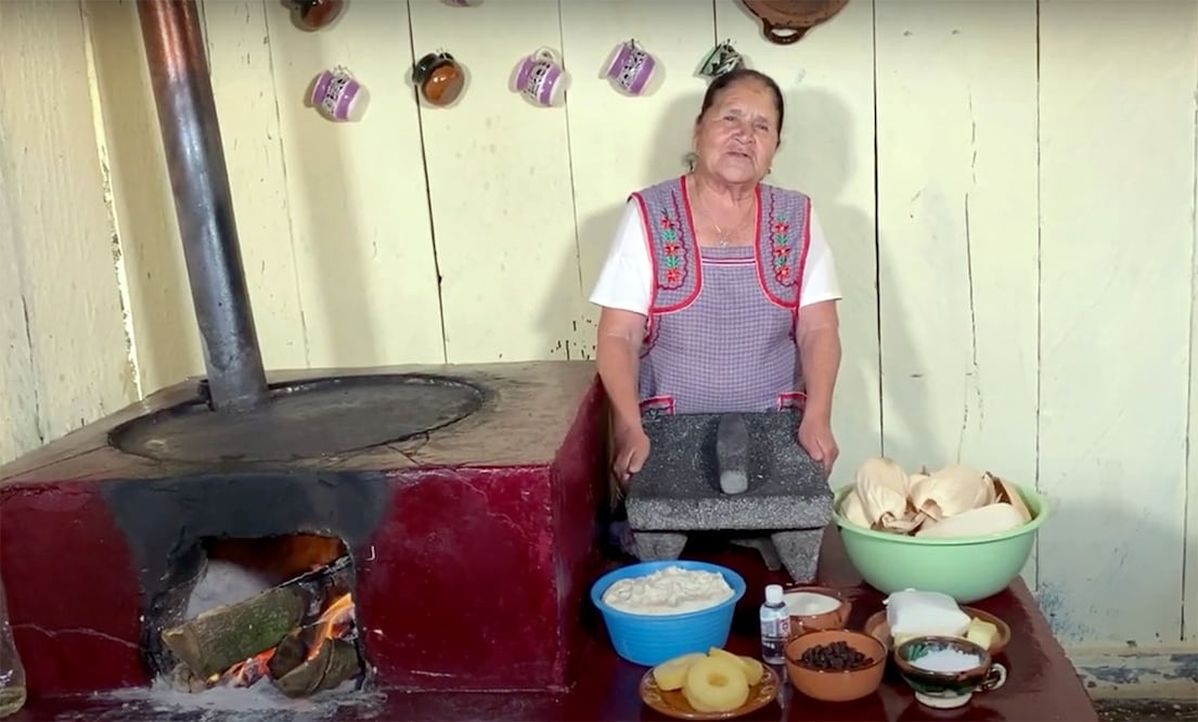 Doña Ángela compartió su receta de tamales rositas con pasas y de piña / Foto: Pixabay