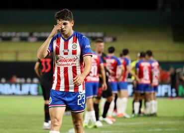 Chivas sigue fracasando, cae en penales ante el Atlético de Madrid