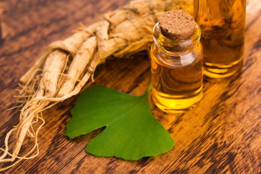 El ginkgo biloba se vende comúnmente en forma de tableta, extracto, cápsula o té oral. Recuerda que no debes comer semillas de ginkgo crudas o tostadas, ya que pueden ser tóxicas.
Foto: Producción El Universal