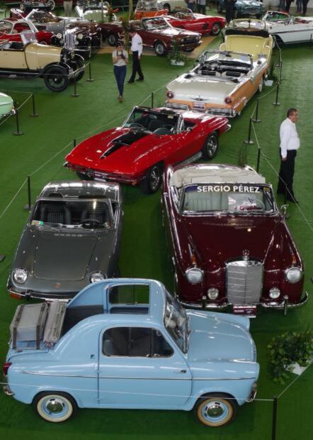 Visita la Exposición de autos antiguos “Retromobile" en CU