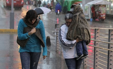 Prevén domingo con lluvias y actividad eléctrica en Edomex
