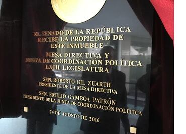 Pasa nueva sede a dominio del Senado; firman escrituras